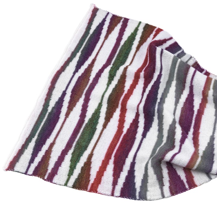 Strickschal „SONET“ - Ein wunderbar weicher Schal mit buntem Wellenmuster